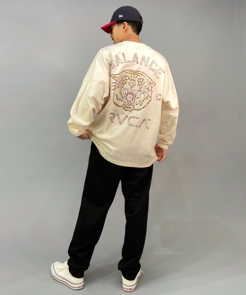 RVCA（ルーカ）の「RVCA/ルーカ ドロップショルダー バックプリントロンT BC042-066（Tシャツ/カットソー・メンズ・ホワイト/ブラック・S/M/L/XL）」の11枚目の写真