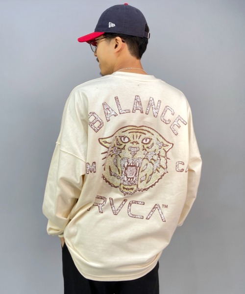 RVCA（ルーカ）の「RVCA/ルーカ ドロップショルダー バックプリントロンT BC042-066（Tシャツ/カットソー・メンズ・ホワイト/ブラック・S/M/L/XL）」の9枚目の写真