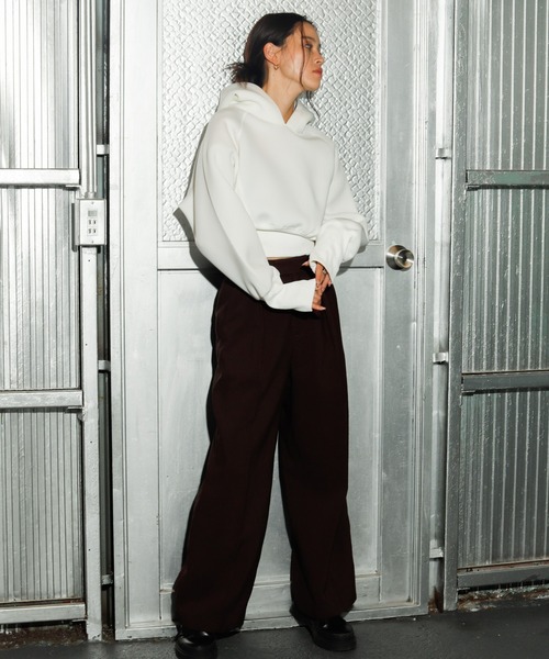 FIG&VIPER（フィグアンドバイパー）の「ボンディングショートパーカー（パーカー・レディース・ホワイト/ブラック・FREE）」の8枚目の写真