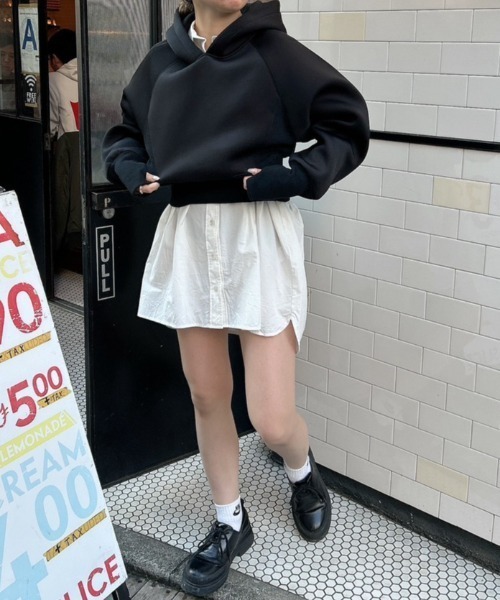 FIG&VIPER（フィグアンドバイパー）の「ボンディングショートパーカー（パーカー・レディース・ホワイト/ブラック・FREE）」の11枚目の写真