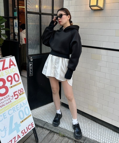 FIG&VIPER（フィグアンドバイパー）の「ボンディングショートパーカー（パーカー・レディース・ホワイト/ブラック・FREE）」の14枚目の写真