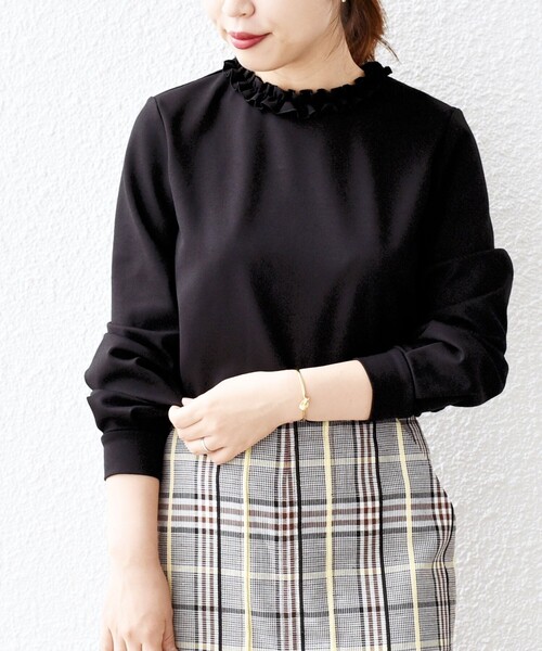 SHIPS（シップス）の「*〈洗濯機可能〉フリルカラーカットソー◇（Tシャツ/カットソー・レディース・ブラック/ライトホワイト/グリーン/ダークブルー・ONE SIZE）」の15枚目の写真