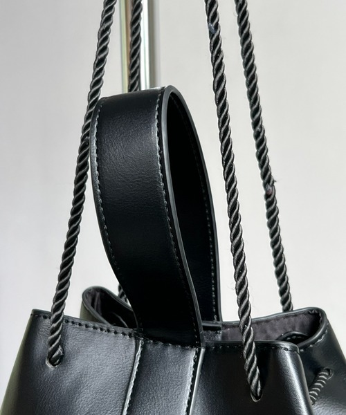 onetome（ワントゥーミー）の「バケットバッグ（ショルダーバッグ・レディース・ブラック/ブラウン/ライトグリーン・FREE）」の6枚目の写真