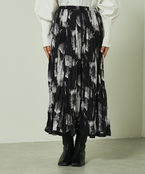 Lui's（ルイス）の「【22AW新色追加】アートプリントプリーツスカート（スカート・レディース・ブラック/アイボリー/ダークグレー・FREE）」の12枚目の写真