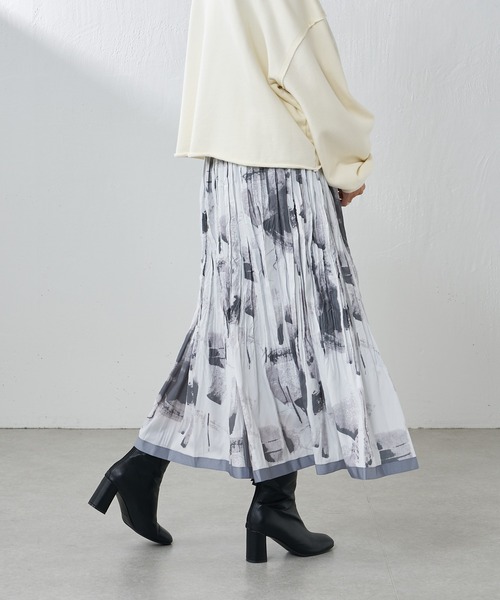 Lui's（ルイス）の「【22AW新色追加】アートプリントプリーツスカート（スカート・レディース・ブラック/アイボリー/ダークグレー・FREE）」の18枚目の写真