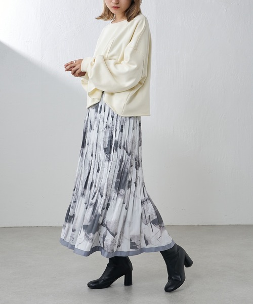 Lui's（ルイス）の「【22AW新色追加】アートプリントプリーツスカート（スカート・レディース・ブラック/アイボリー/ダークグレー・FREE）」の16枚目の写真