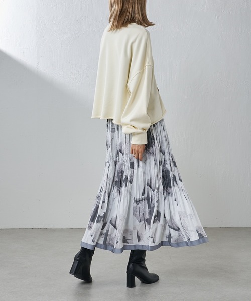 Lui's（ルイス）の「【22AW新色追加】アートプリントプリーツスカート（スカート・レディース・ブラック/アイボリー/ダークグレー・FREE）」の13枚目の写真