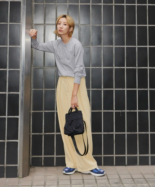 Auntie Rosa Holiday(アンティローザホリデー)の「ランダムコーデュロイタックワイドパンツ / サイズ展開あり(その他パンツ・レディース・ネイビー/アイボリー/イエロー・SMALL/MEDIUM)」の16枚目の写真