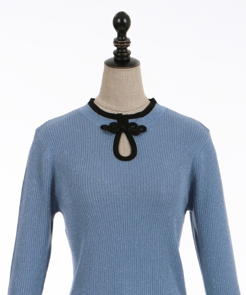 axes femme POETIQUE（アクシーズファムポエティック）の「チャイナボタンラメニットプルオーバー（Tシャツ/カットソー・レディース・ブラック/ブルー/ピンク・MEDIUM）」の8枚目の写真