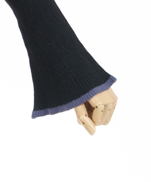 axes femme POETIQUE（アクシーズファムポエティック）の「チャイナボタンラメニットプルオーバー（Tシャツ/カットソー・レディース・ブラック/ブルー/ピンク・MEDIUM）」の21枚目の写真