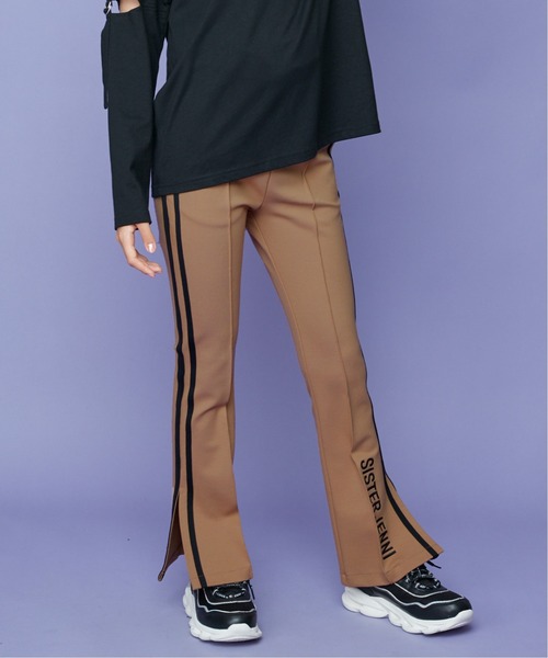 SISTER JENNI(SISTER JENNI)の「サイドスリットストレッチフレアパンツ(その他パンツ・キッズ・ブラック/ベージュ/カーキ・130cm/140cm/150cm/160cm)」の3枚目の写真