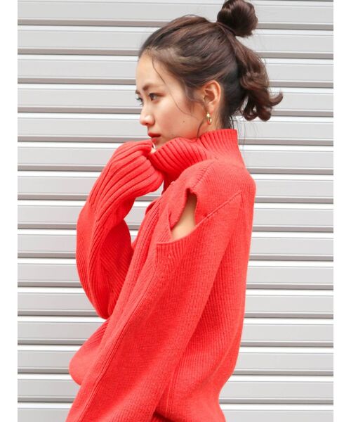Ungrid（アングリッド）の「オープンショルダーデザインニット（ニット/セーター・レディース・アイボリー/オレンジ/ブラウン・FREE）」の21枚目の写真