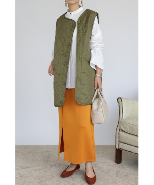 &. NOSTALGIA（アンドドットノスタルジア）の「【ZOZO限定】キルティングアシンメトリーベスト（ベスト・レディース・ブラック/カーキ・FREE）」の14枚目の写真