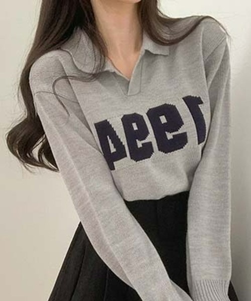 BEIDELLI（ベイデリー）の「[BELLIDE MADE] ビンテージVネックレタリングニット（ニット/セーター・レディース・アイボリー/グレー/ネイビー・FREE）」の2枚目の写真