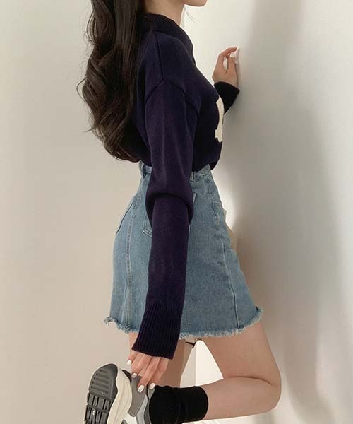 BEIDELLI（ベイデリー）の「[BELLIDE MADE] ビンテージVネックレタリングニット（ニット/セーター・レディース・アイボリー/グレー/ネイビー・FREE）」の17枚目の写真