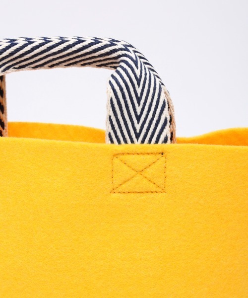 hint hint（ヒントヒント）の「hint hint フェルトバッグS（トートバッグ・レディース・イエロー/グリーン/レッド/ブルー/グレー・FREE）」の15枚目の写真