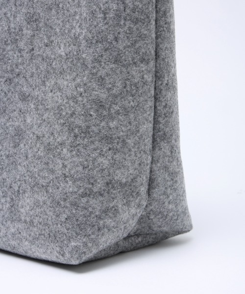 hint hint（ヒントヒント）の「hint hint フェルトバッグS（トートバッグ・レディース・イエロー/グリーン/レッド/ブルー/グレー・FREE）」の11枚目の写真