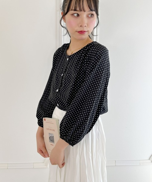セール】【23S/S 春夏新作】ドット柄ノーカラーブラウス（シャツ