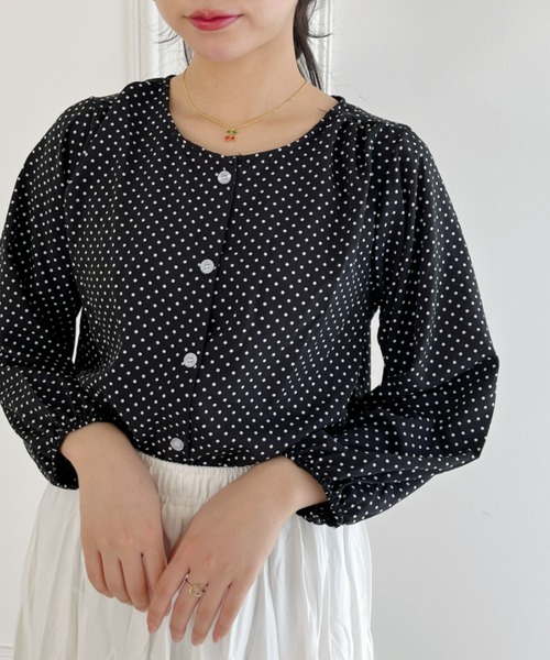 Loueme(ルエム)の「【23S/S 春夏新作】ドット柄ノーカラーブラウス(シャツ/ブラウス・レディース・アイボリー/ブラック・FREE)」の9枚目の写真