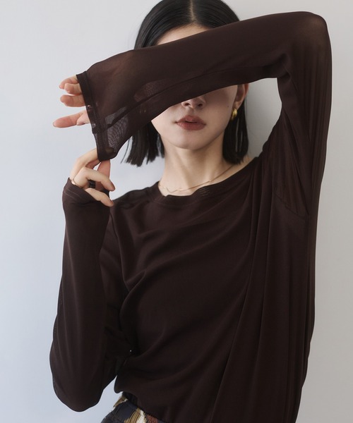 hunch(ハンチ)の「クルーネック シアートップス(Tシャツ/カットソー・レディース・ホワイト/ブラック/コーラル/ブルー/ライトグレー/ライム/ラベンダー/グレイッシュベージュ/ボルドー/グレイッシュブルー/アイボリー/チャコール/ネイビー/ライトブラウン/ピンク/ピンクベージュ/カーキ/ダークブラウン・FREE)」の6枚目の写真