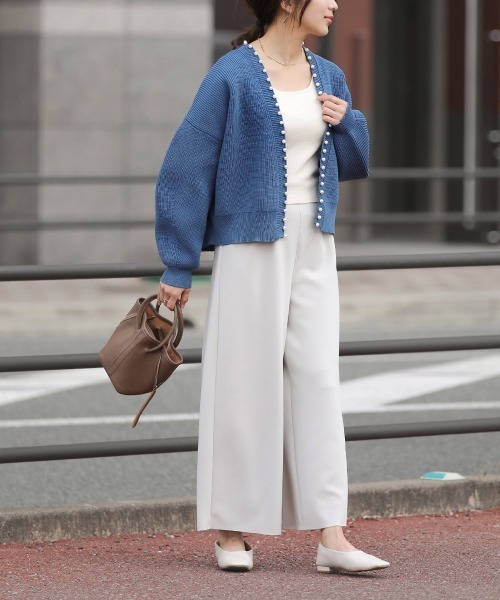 Bou Jeloud（ブージュルード）の「パール付ドルマンニットカーディガン（カーディガン/ボレロ・レディース・ライトグレー/ライトブルー/ブラック・FREE）」の5枚目の写真