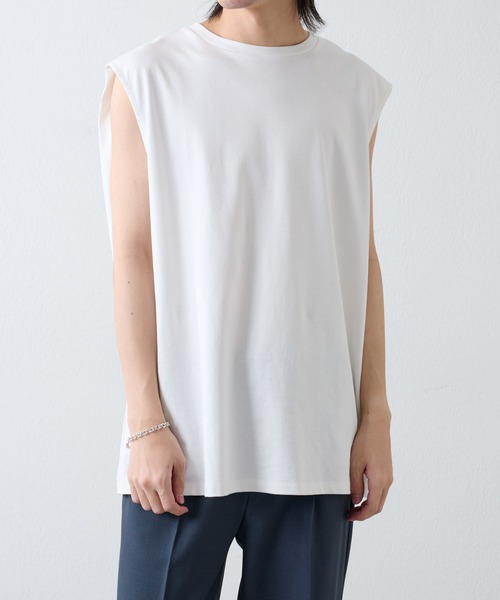 COLONY 2139（コロニートゥーワンスリーナイン）の「スマート半袖変形ノースリーブ（タンクトップ・メンズ・ホワイト/ブラック・MEDIUM/LARGE）」の8枚目の写真