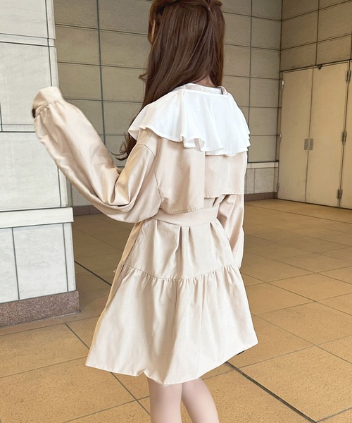 apres jour（アプレジュール）の「ショートティアードトレンチコート