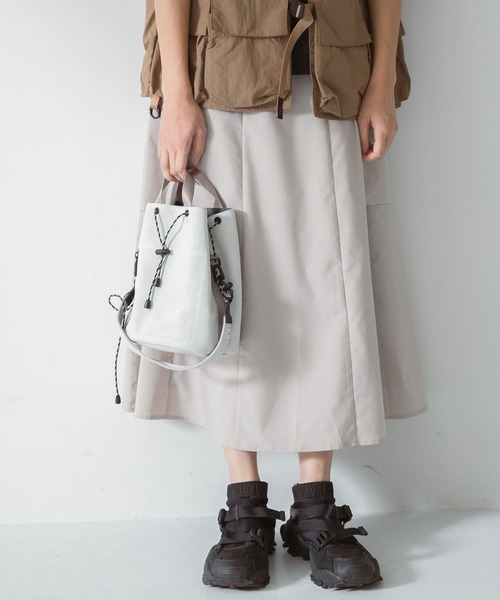 EKAL(エカル)の「ソロテックスホリデースカート(スカート・レディース・グレー/ベージュ・ONE)」の1枚目の写真