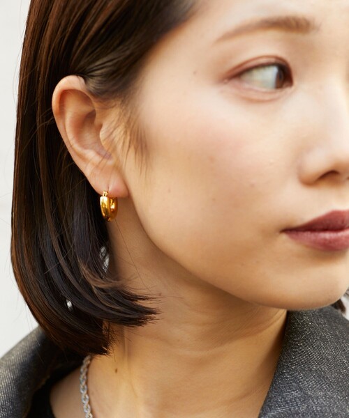 Aresense（アーセンス）の「esne/エスネ ミニフープピアス（ピアス（両耳用）・レディース・ゴールド/シルバー・ﾌﾘ-）」の5枚目の写真