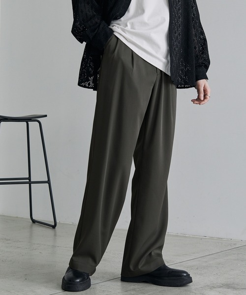 MONO-MART（モノマート）の「綾トロミ タックスリムストレートスラックス（スラックス・メンズ・ブラック/ライトグレー/レッド系/アイボリー/ダークグレー/ブルー/オリーブ/モカ/ダークブラウン/ダークネイビー・S/M/L）」の17枚目の写真