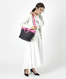 日本公式完売●LeSportsac●BUCKET TOTEパウダーピンク/サンダー LeSportsac（レスポートサック）の「BUCKET TOTE サンダー
