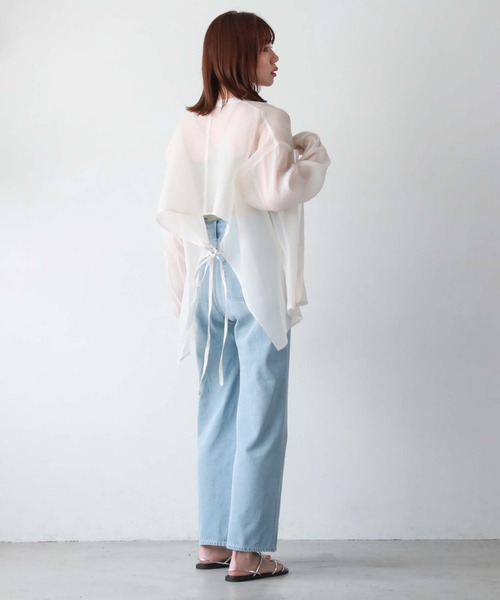 archives(アルシーヴ)の「バックタックシアーシャツ(シャツ/ブラウス・レディース・ブラック/アイボリー/シルバーグレー/オレンジ/モカ・MEDIUM)」の11枚目の写真