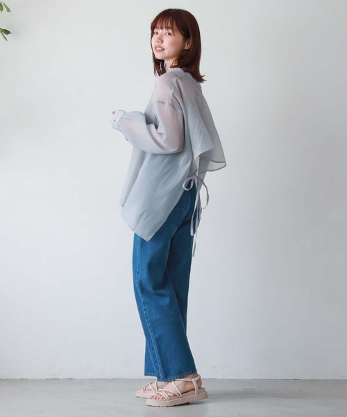 archives(アルシーヴ)の「バックタックシアーシャツ(シャツ/ブラウス・レディース・ブラック/アイボリー/シルバーグレー/オレンジ/モカ・MEDIUM)」の20枚目の写真