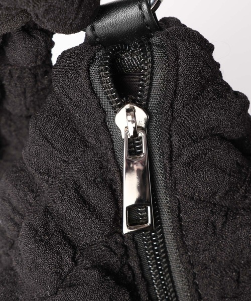 GLOBAL WORK(グローバルワーク)の「ワッフル3WAYダブルショルダー/192413(ショルダーバッグ・レディース・アイボリー/ブルー/ブラック・FREE)」の11枚目の写真