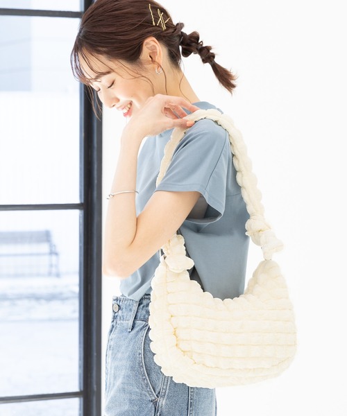 GLOBAL WORK(グローバルワーク)の「ワッフル3WAYダブルショルダー/192413(ショルダーバッグ・レディース・アイボリー/ブルー/ブラック・FREE)」の5枚目の写真