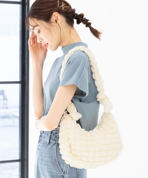 GLOBAL WORK(グローバルワーク)の「ワッフル3WAYダブルショルダー/192413(ショルダーバッグ・レディース・アイボリー/ブルー/ブラック・FREE)」の6枚目の写真