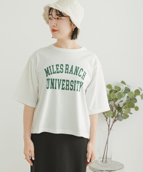 ITEMS URBANRESEARCH(アイテムズ アーバンリサーチ)の「カレッジロゴハンソデTシャツ(Tシャツ/カットソー・レディース・オフホワイト/スミクロ/モカ・FREE)」の4枚目の写真