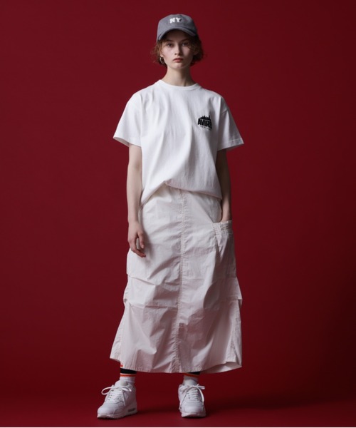 AVIREX(アヴィレックス)の「《COLLECTION》NEWYORK CITY SCAPE SHORT SLEEVE T-SHIRT/ニューヨークシティエスケープTシャツ(Tシャツ/カットソー・レディース・ブラック/ホワイト/ブラウン・F)」の7枚目の写真