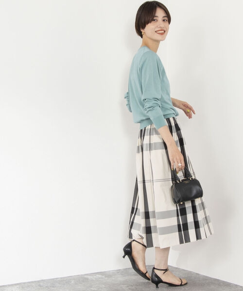 NOLLEY’S(ノーリーズ)の「《手洗い可能》クルーネックカーディガン(カーディガン/ボレロ・レディース・オフホワイト/ブラック/ピンク/ミント・38)」の17枚目の写真