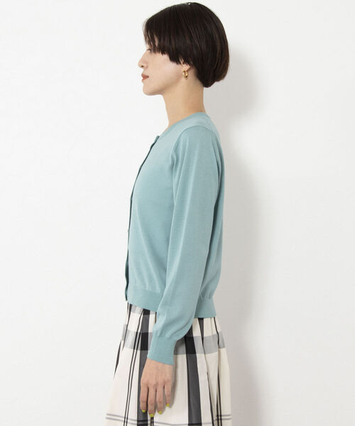 NOLLEY’S(ノーリーズ)の「《手洗い可能》クルーネックカーディガン(カーディガン/ボレロ・レディース・オフホワイト/ブラック/ピンク/ミント・38)」の11枚目の写真