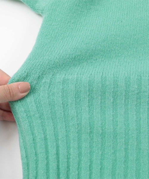 miette（ミエット）の「配色ステッチハイネックニット（ニット/セーター・レディース・ブラック/アイボリー/ネイビー/グリーン・FREE）」の7枚目の写真