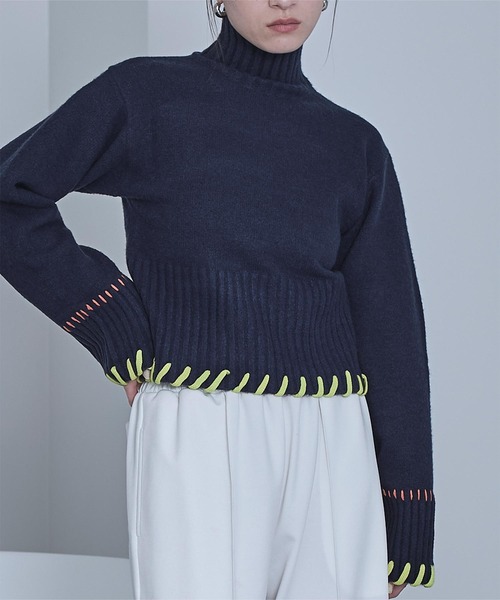 miette（ミエット）の「配色ステッチハイネックニット（ニット/セーター・レディース・ブラック/アイボリー/ネイビー/グリーン・FREE）」の20枚目の写真