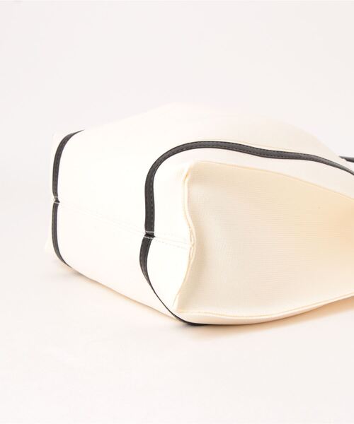 INED CLARO（イネドクラロ）の「ニットトートバック（トートバッグ・レディース・マスタード/カーキ/アイボリー・フリー）」の8枚目の写真