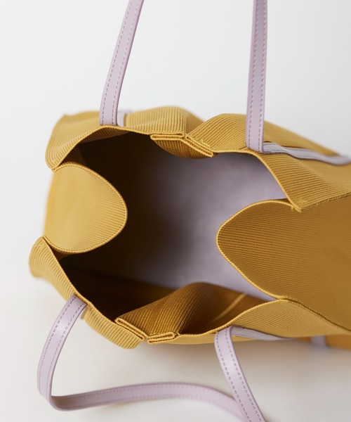 INED CLARO（イネドクラロ）の「ニットトートバック（トートバッグ・レディース・マスタード/カーキ/アイボリー・フリー）」の7枚目の写真