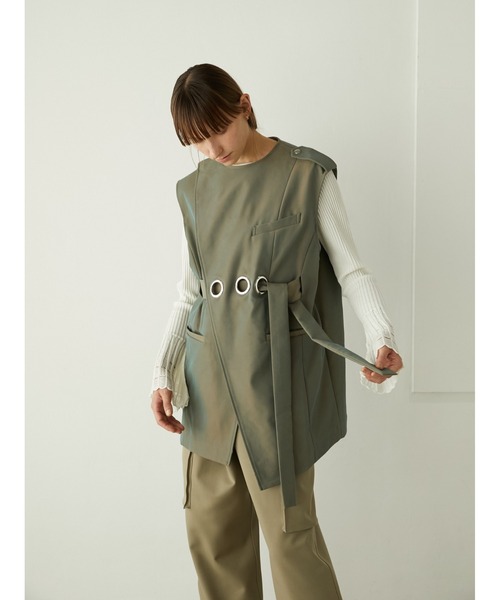 LA PEAU DE GEM（ラポドゥジェム）の「【LA PEAU DE GEM】ハトメデザインシャンブレージレ（ベスト・レディース・ブラック/カーキ・FREE）」の5枚目の写真