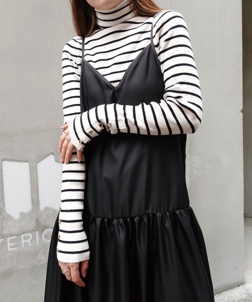 CORNERS(コーナーズ)の「袖ボタンハイネックリブニット(ニット/セーター・レディース・ベージュ/グレー/ブルー/アイボリー/ホワイト×ブラック/ブラック・FREE)」の19枚目の写真