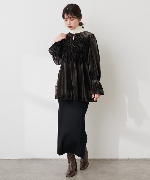 natural couture(ナチュラルクチュール)の「2WAYリボンベロアブラウス(シャツ/ブラウス・レディース・ブラック/グレイッシュベージュ/アイボリー/ベージュ系その他・FREE)」の21枚目の写真