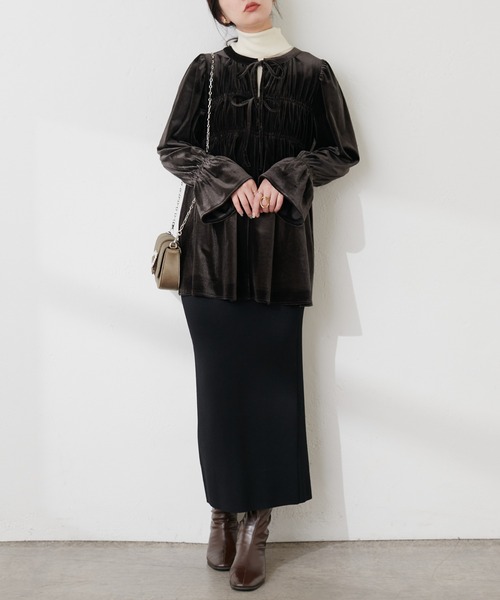 natural couture(ナチュラルクチュール)の「2WAYリボンベロアブラウス(シャツ/ブラウス・レディース・ブラック/グレイッシュベージュ/アイボリー/ベージュ系その他・FREE)」の20枚目の写真
