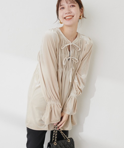 natural couture(ナチュラルクチュール)の「2WAYリボンベロアブラウス(シャツ/ブラウス・レディース・ブラック/グレイッシュベージュ/アイボリー/ベージュ系その他・FREE)」の14枚目の写真