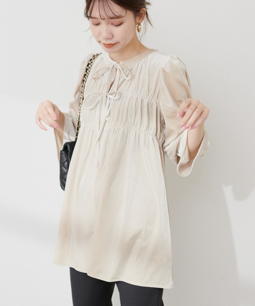 natural couture(ナチュラルクチュール)の「2WAYリボンベロアブラウス(シャツ/ブラウス・レディース・ブラック/グレイッシュベージュ/アイボリー/ベージュ系その他・FREE)」の15枚目の写真